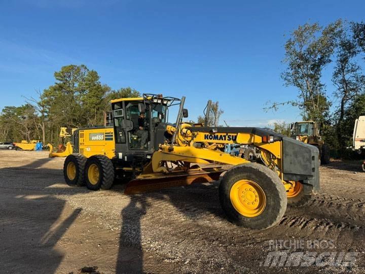 Komatsu GD 655-6 Greideriai