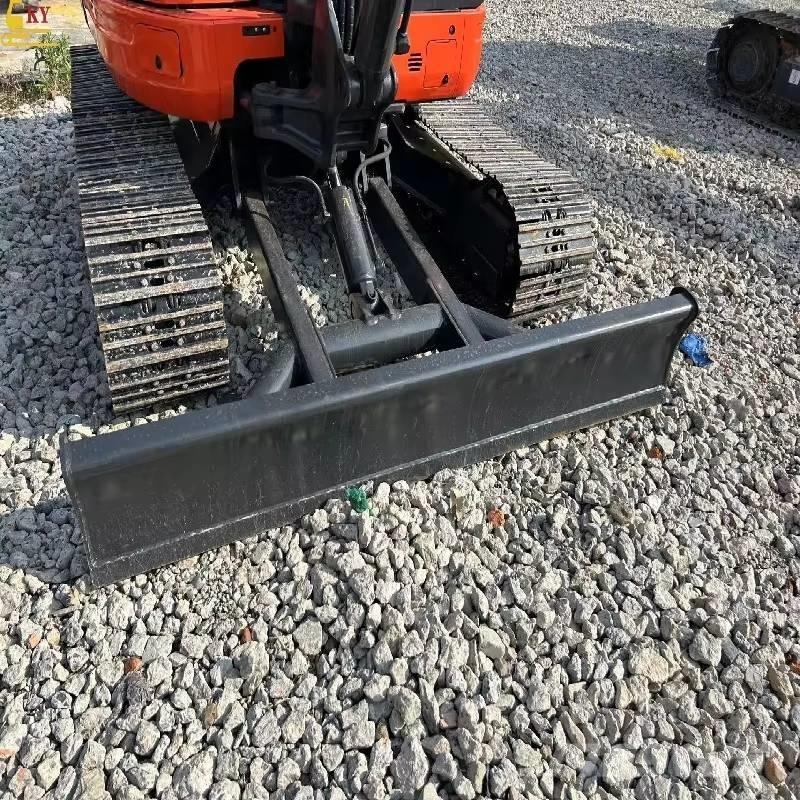Kubota 163 Vikšriniai ekskavatoriai