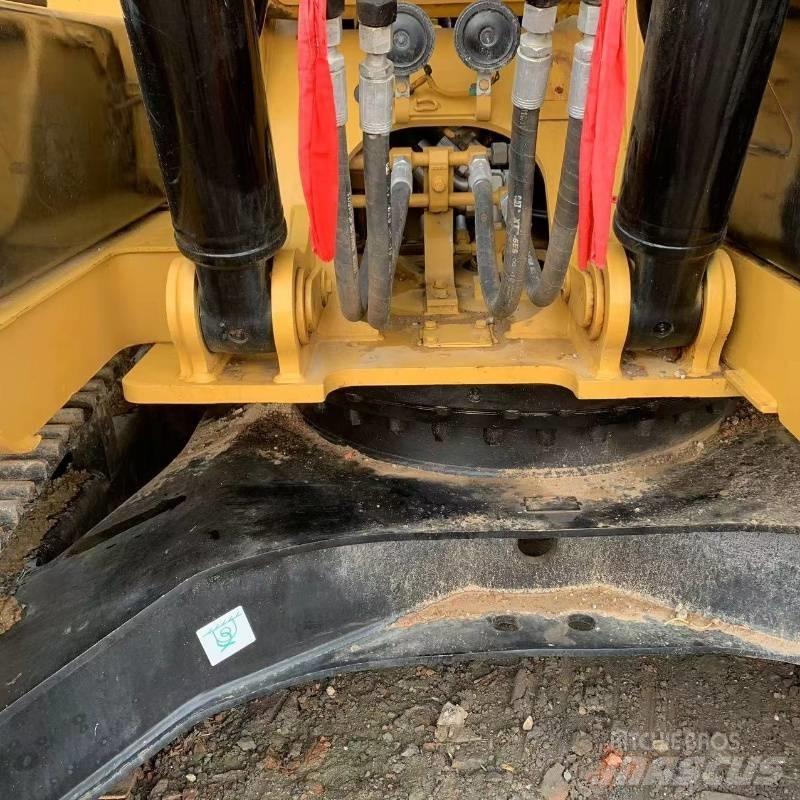 CAT 312 D Vikšriniai ekskavatoriai