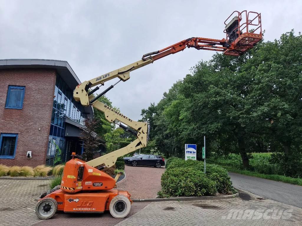 JLG E400AJPN Alkūniniai keltuvai
