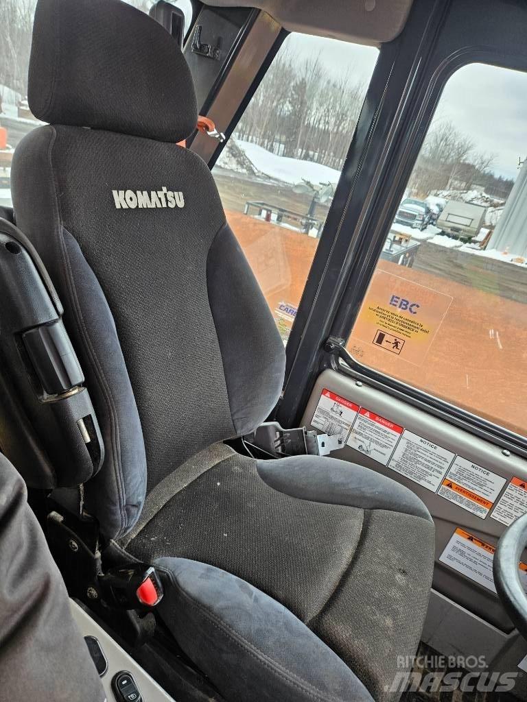 Komatsu HD465-8 Statybiniai savivarčiai sunkvežimiai