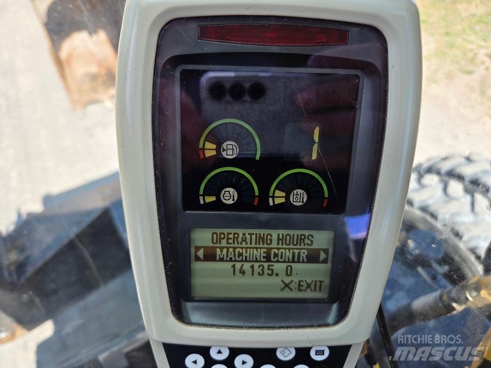 CAT M322C Ratiniai ekskavatoriai