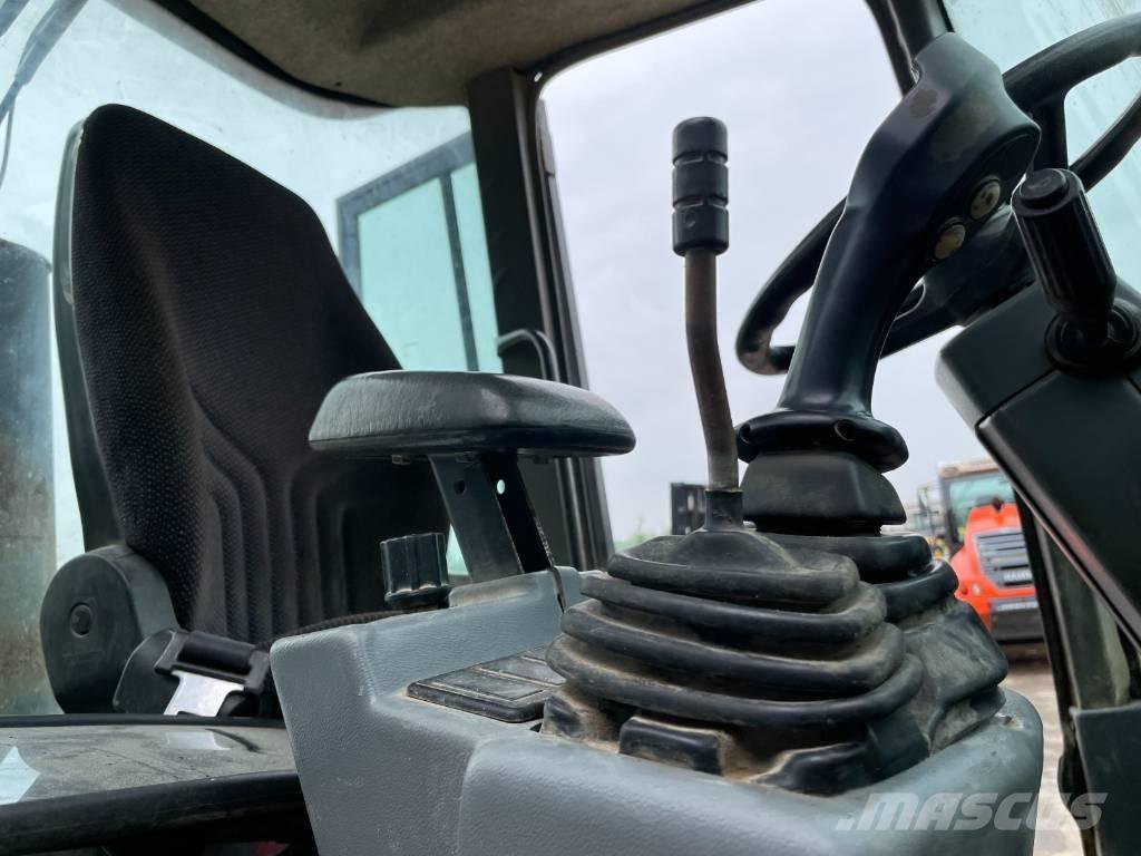 Volvo L 30 ZX Naudoti ratiniai krautuvai