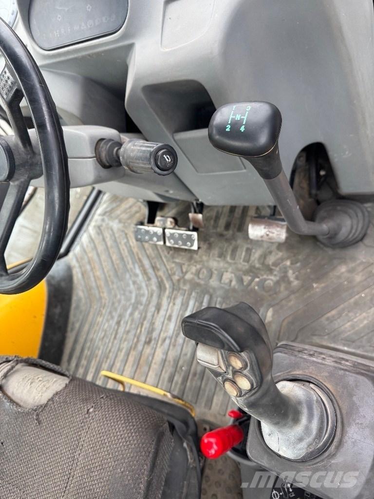 Volvo BL 71 Ekskavatoriniai krautuvai