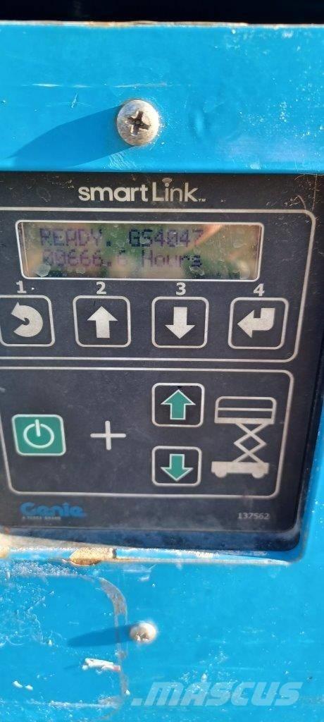 GENIE GS4047 Žirkliniai keltuvai