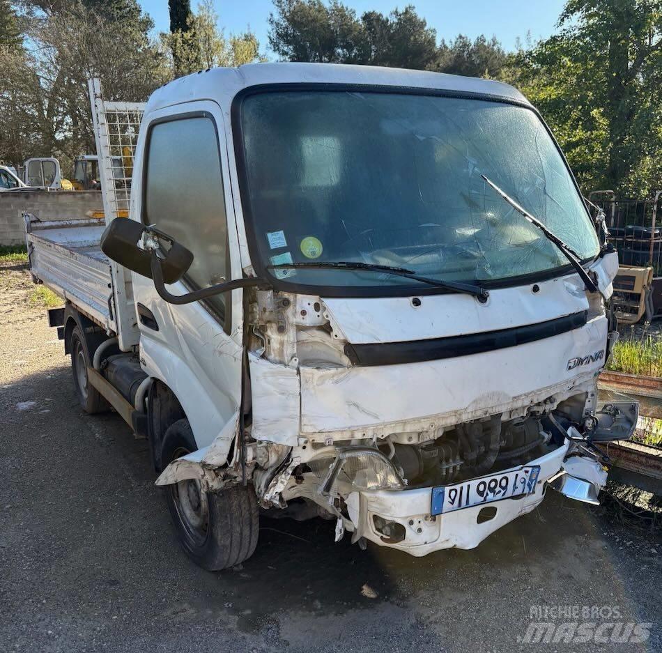 Toyota Dyna Pikapai / Bortiniai sunkvežimiai