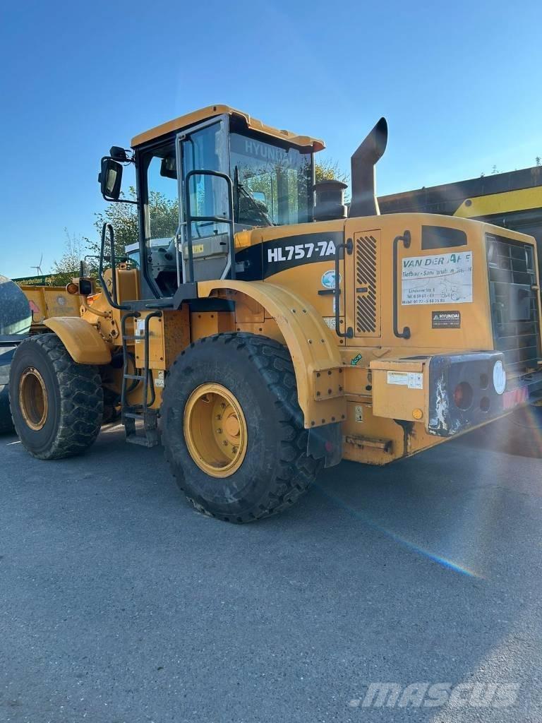 Hyundai HL 757-7 A Naudoti ratiniai krautuvai