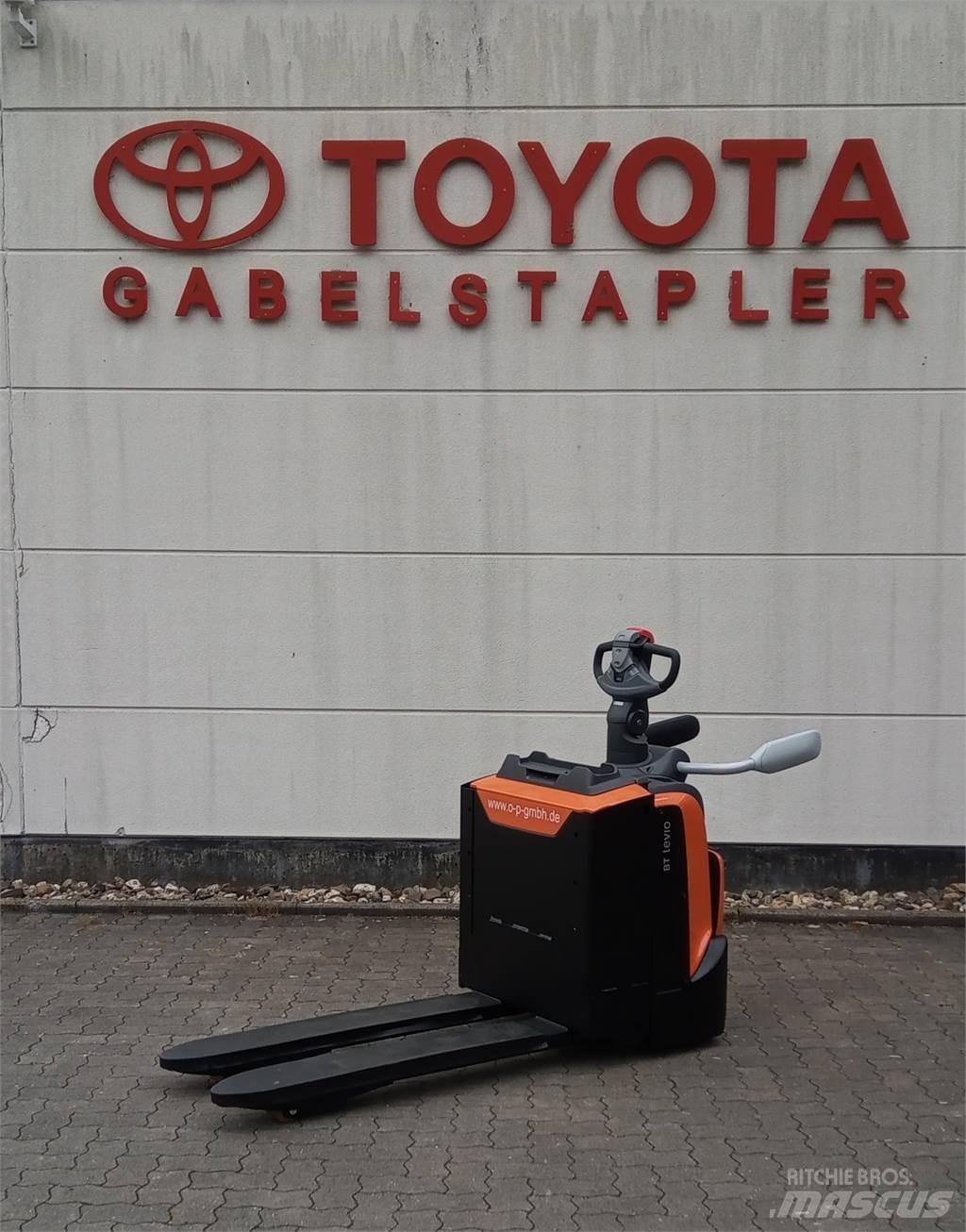 Toyota LPE200 Mažų aukščių keltuvai