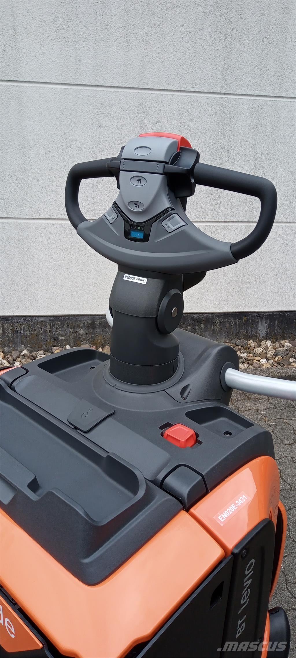 Toyota LPE200 Rankiniai vėžimėliai