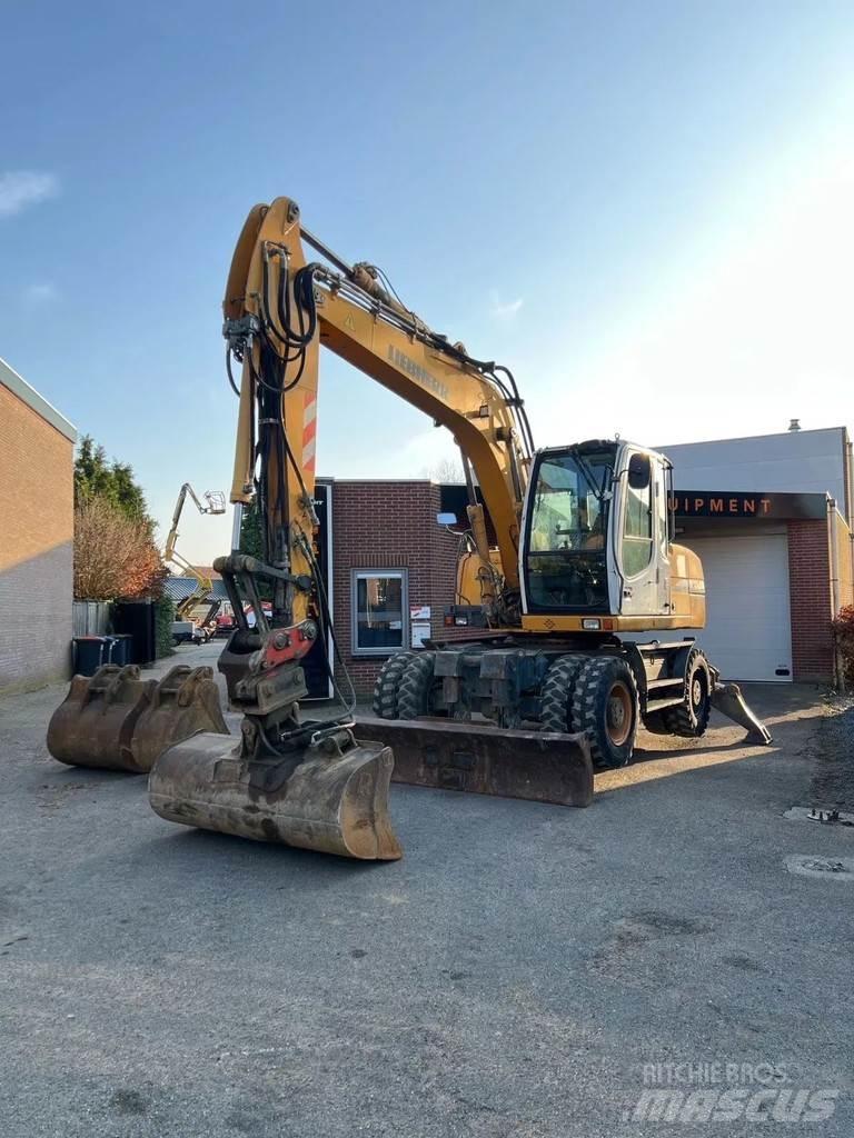 Liebherr A314 Ratiniai ekskavatoriai