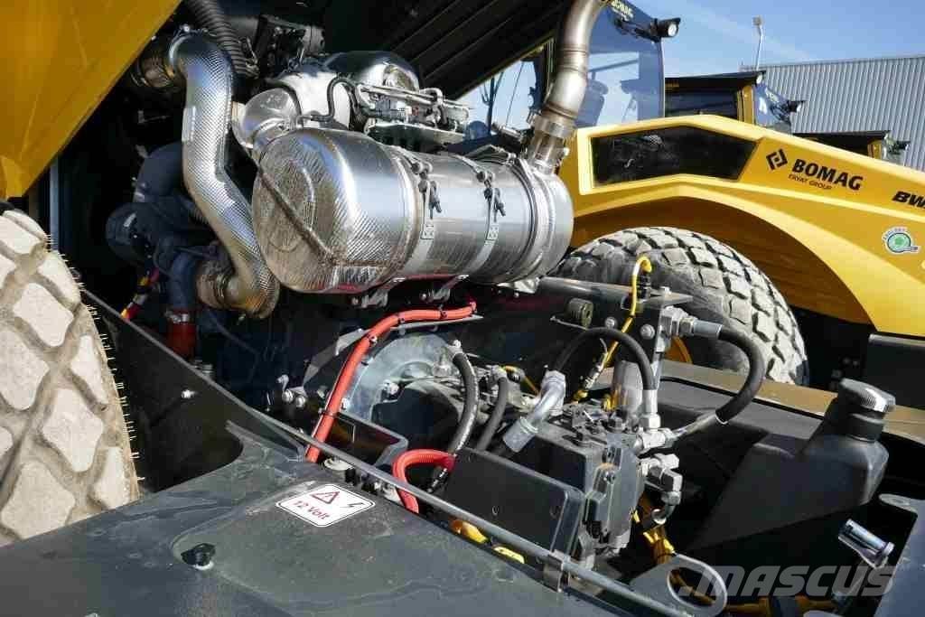 Bomag BW 213 D-5 Gruntiniai volai