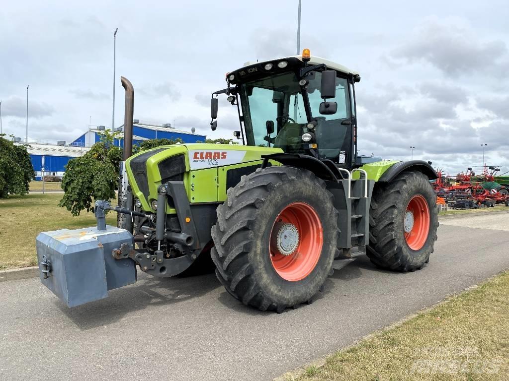 CLAAS Xerion 3800 Traktoriai