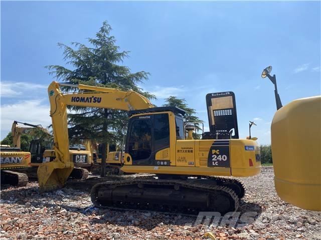 Komatsu PC 240-8 Vikšriniai ekskavatoriai