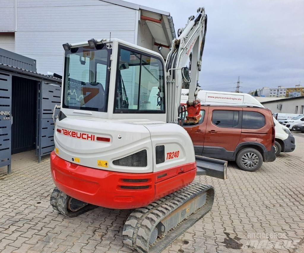 Takeuchi TB 240 Mini ekskavatoriai < 7 t