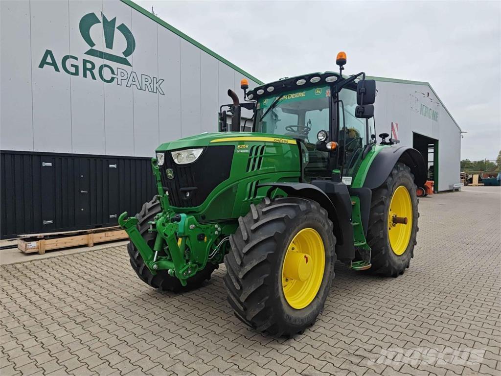 John Deere 6215R Traktoriai