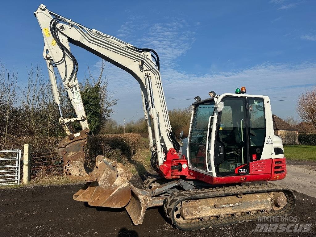 Takeuchi TB 290 Vidutinės galios ekskavatoriai 7-12 t