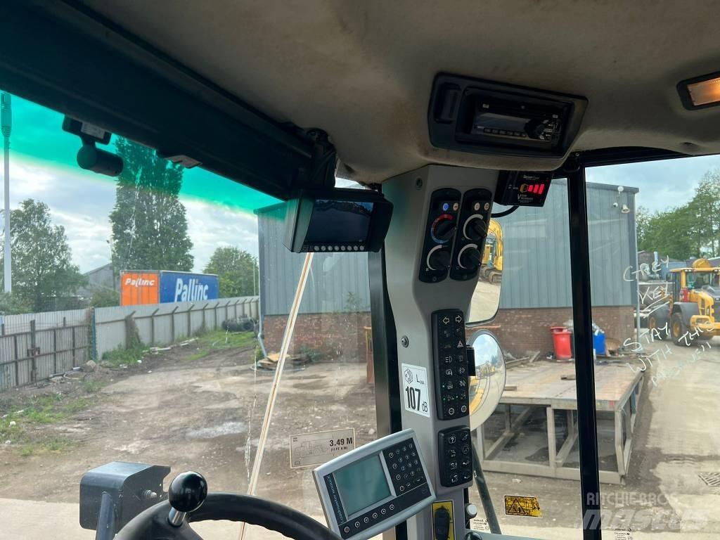CAT 962 K Naudoti ratiniai krautuvai