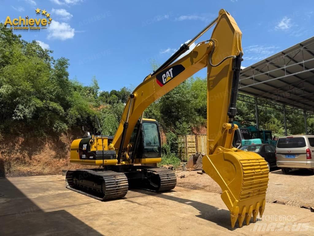 CAT 320D Vikšriniai ekskavatoriai
