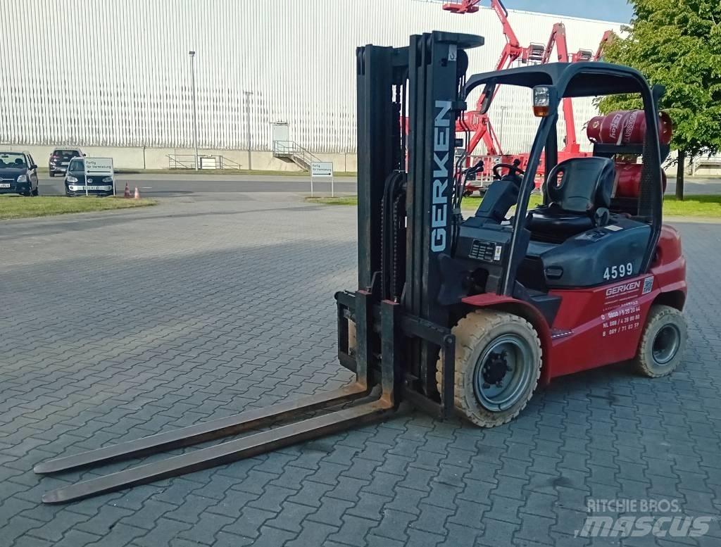 Manitou MI 30 G LPG (dujiniai) krautuvai