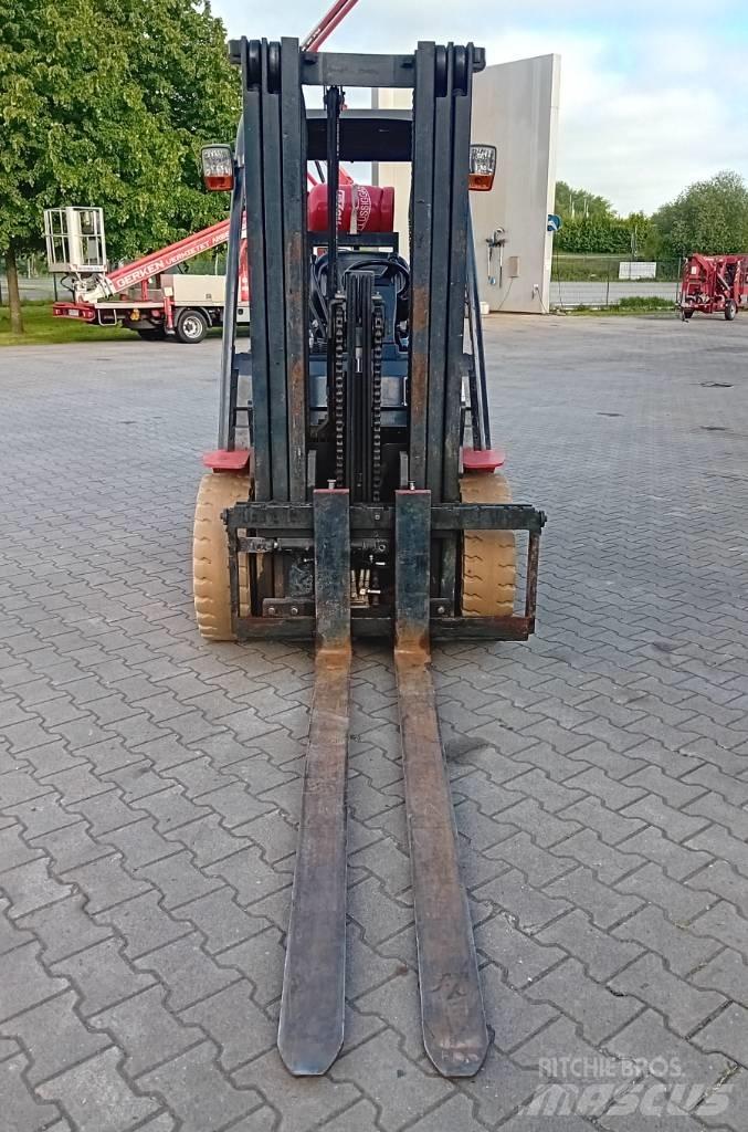 Manitou MI 30 G LPG (dujiniai) krautuvai
