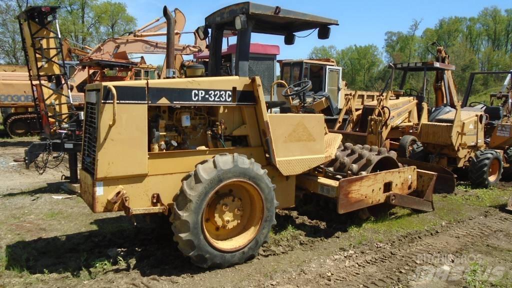 CAT CP 323 C Kombinuoti volai
