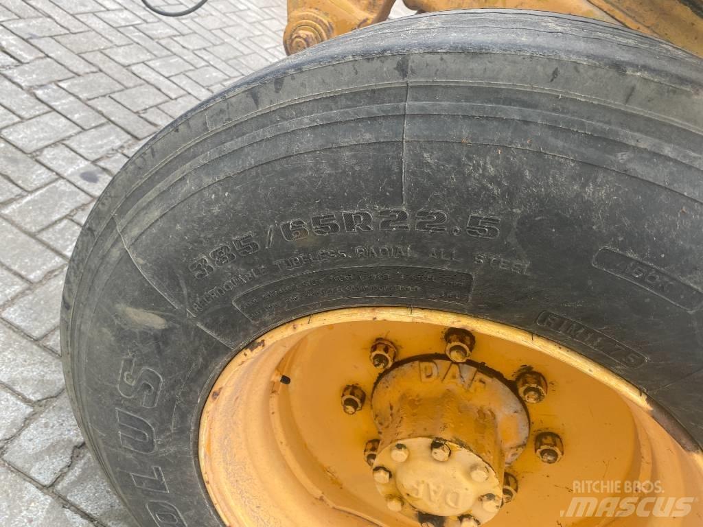  Pole Trailer Lengvos priekabos