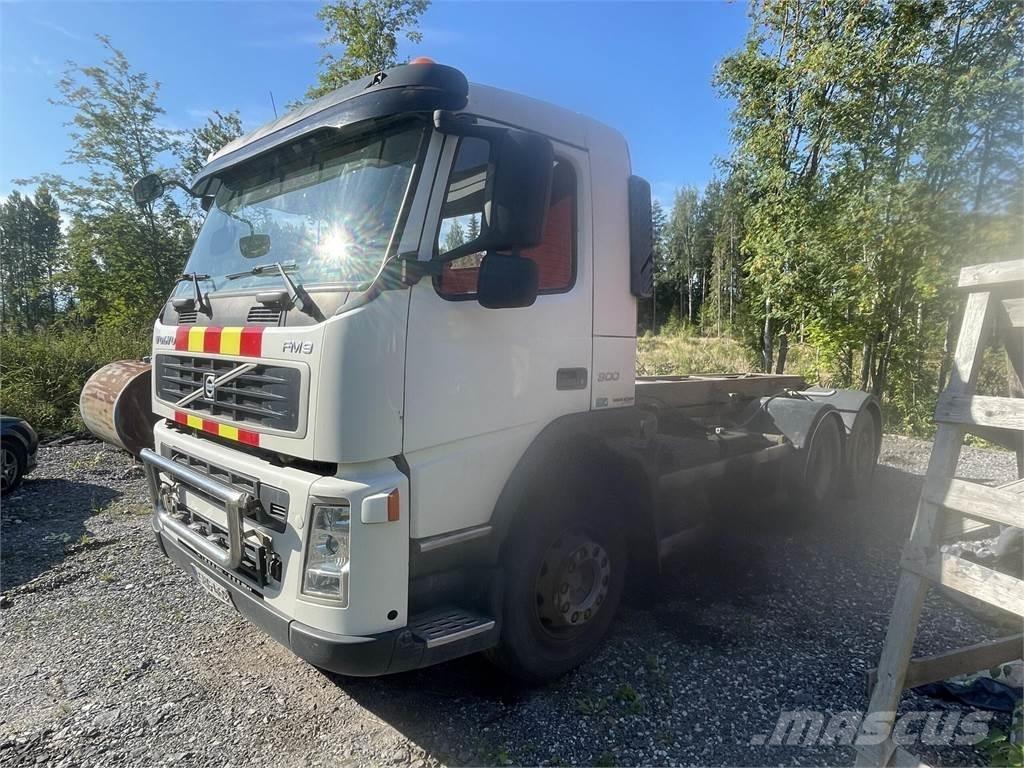 Volvo FM9 Savivarčiai su kabeliniu keltuvu