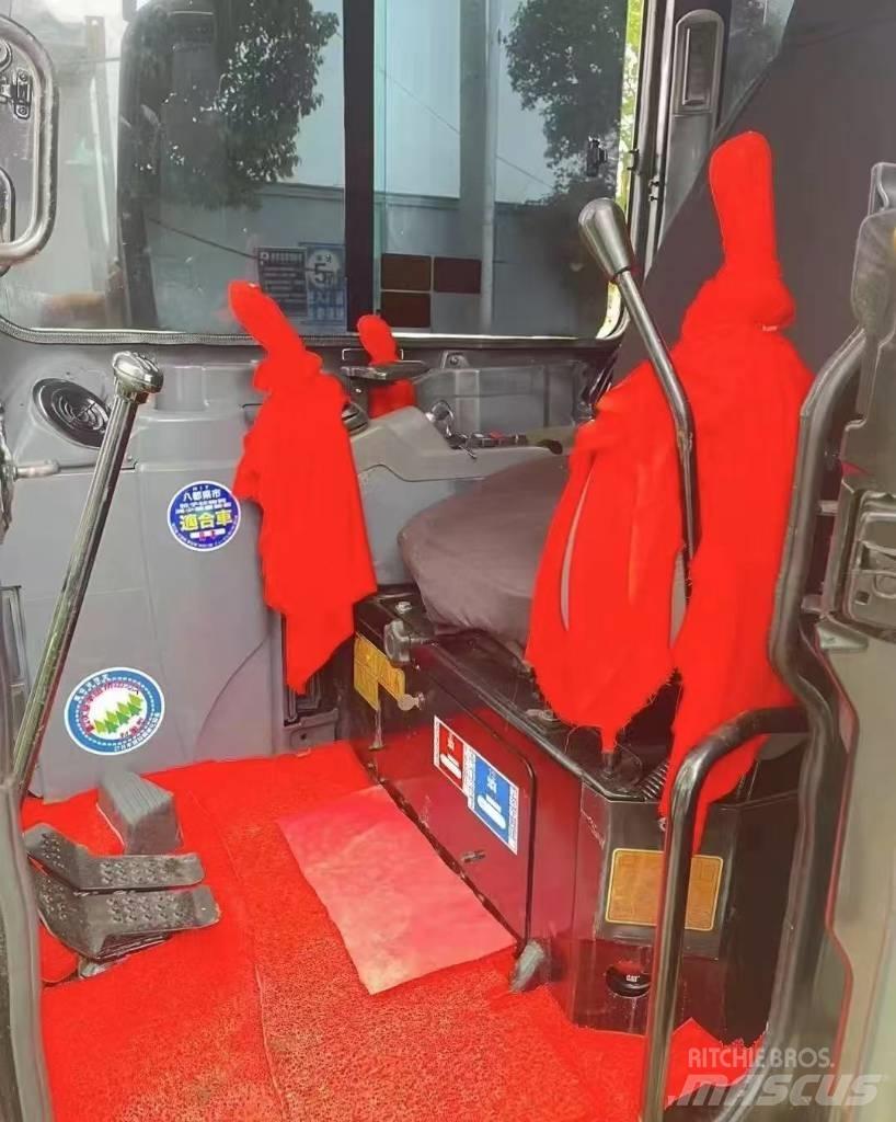CAT 303.5 Vikšriniai ekskavatoriai
