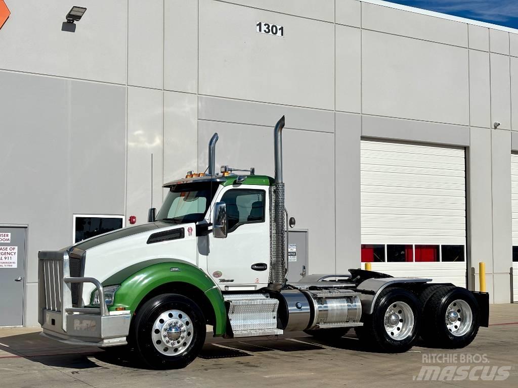 Kenworth T880 Naudoti vilkikai