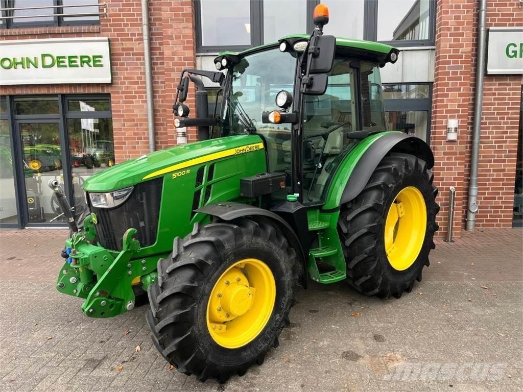 John Deere 5100R Traktoriai