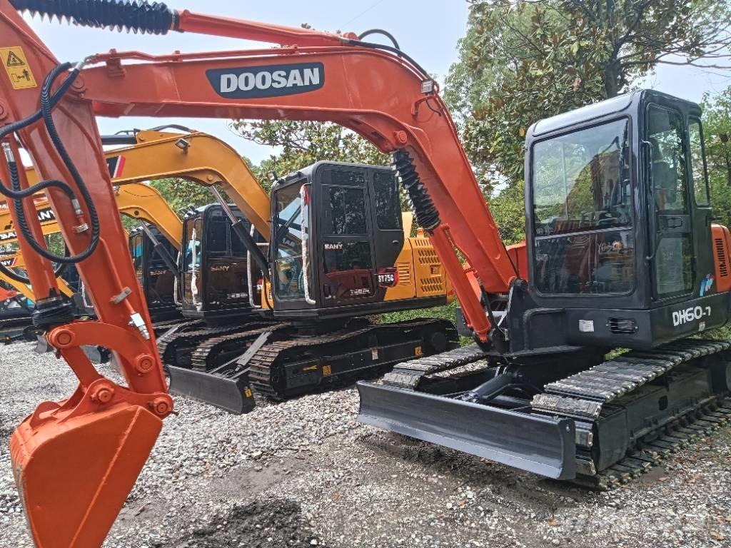 Doosan DH 60-7 Vikšriniai ekskavatoriai