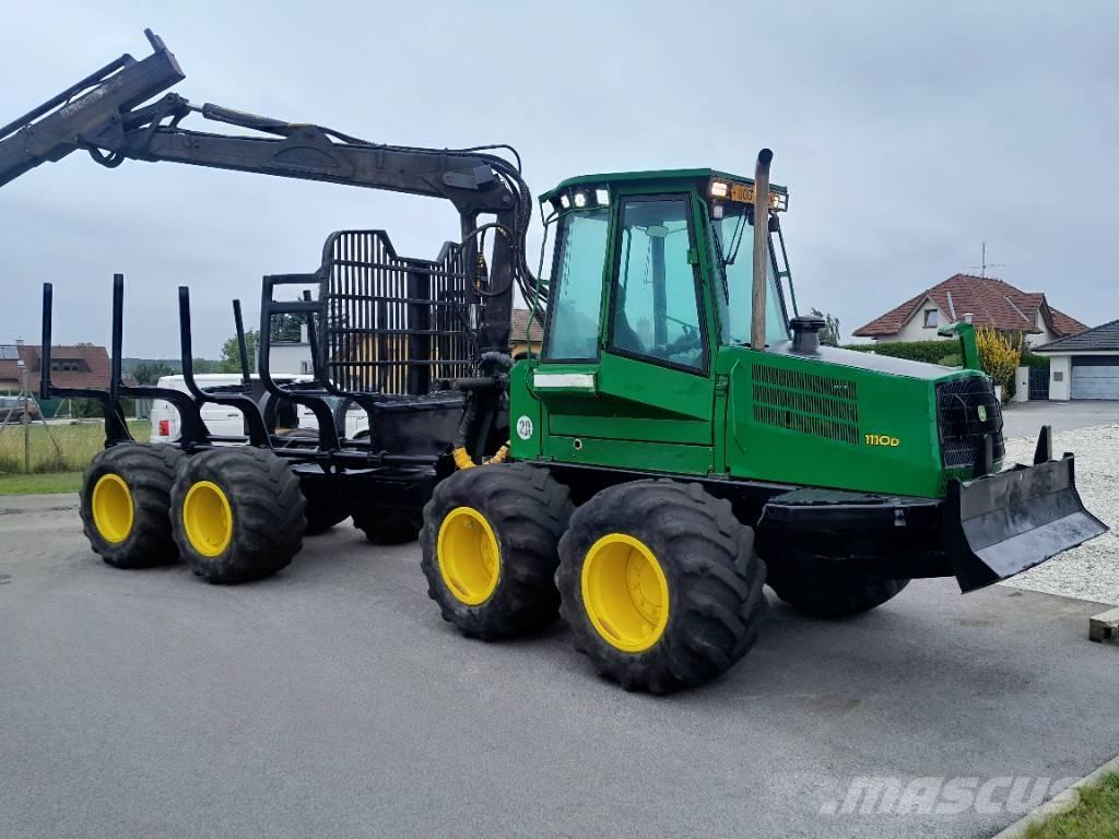 John Deere 1110 D Naudoti miškovežiai (Forvarderiai)