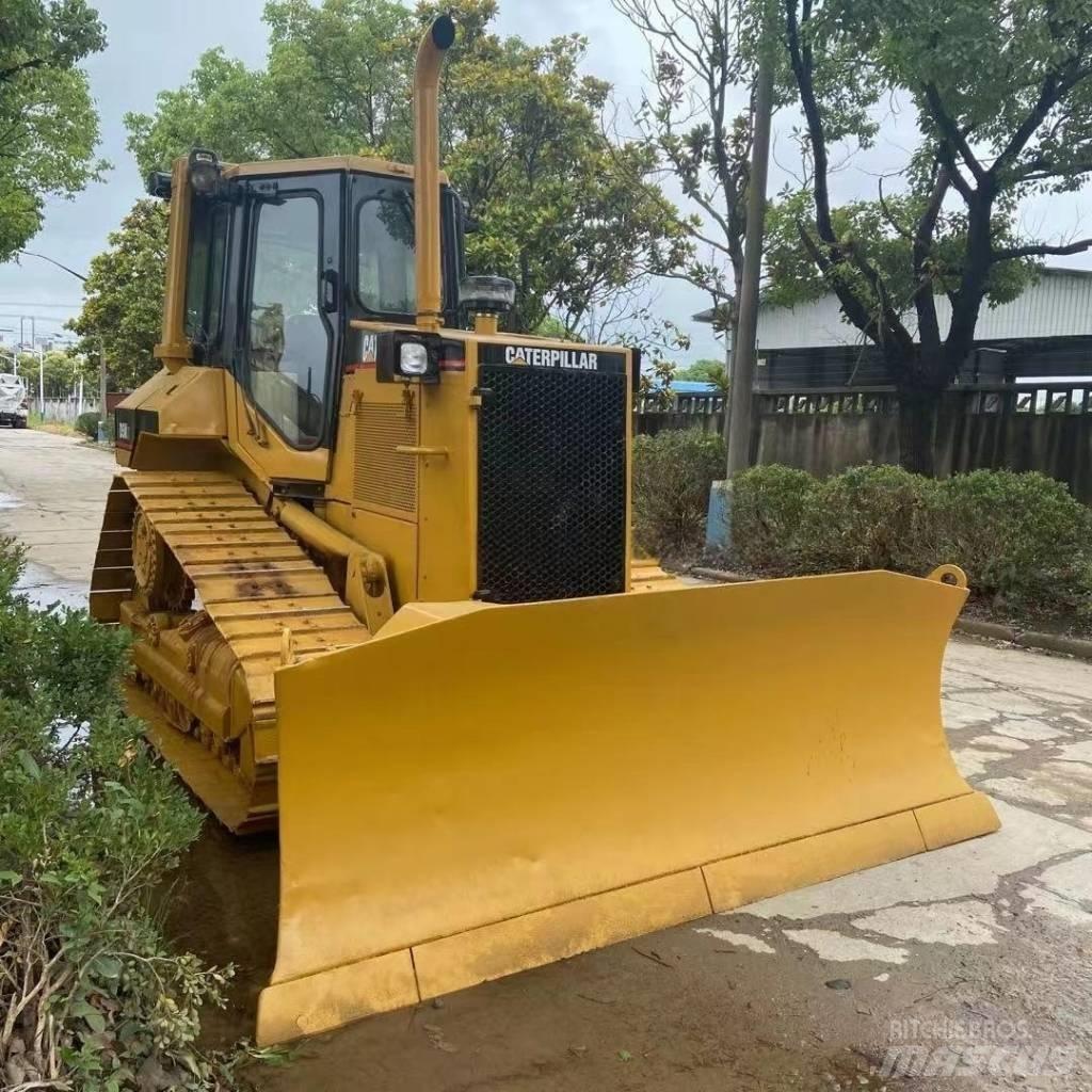 CAT D5M Vikšriniai buldozeriai