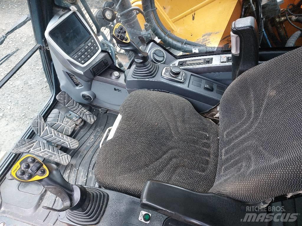 Hyundai HX 220 L Vikšriniai ekskavatoriai