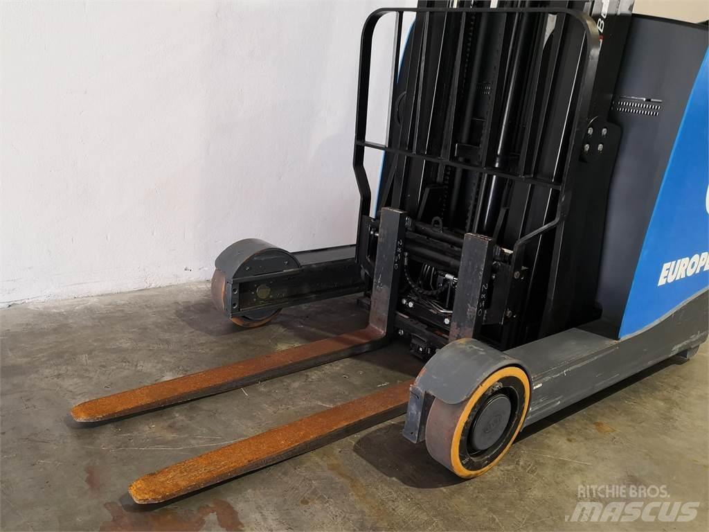  RTR16 Šakiniai krautuvai su prailgintu keltuvu
