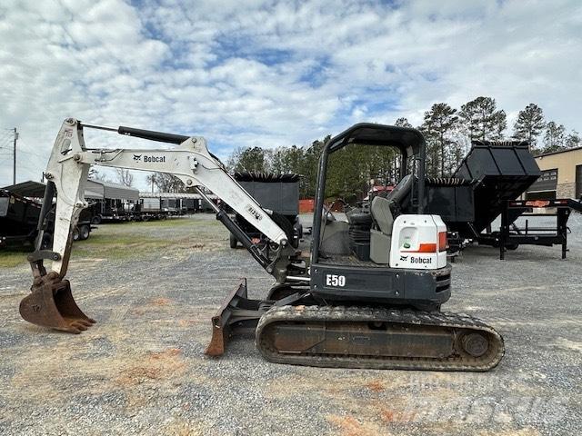 Bobcat E 50 Mini ekskavatoriai < 7 t