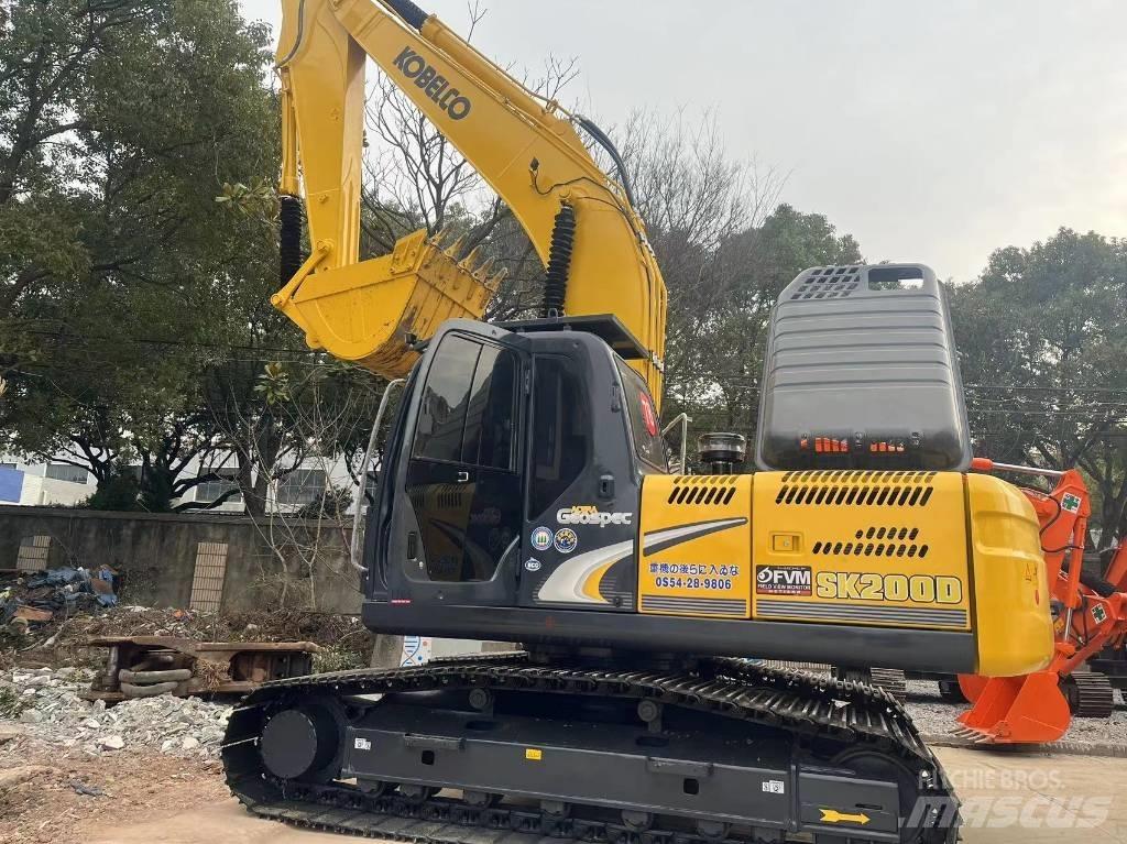 Kobelco SK 200 Vikšriniai ekskavatoriai