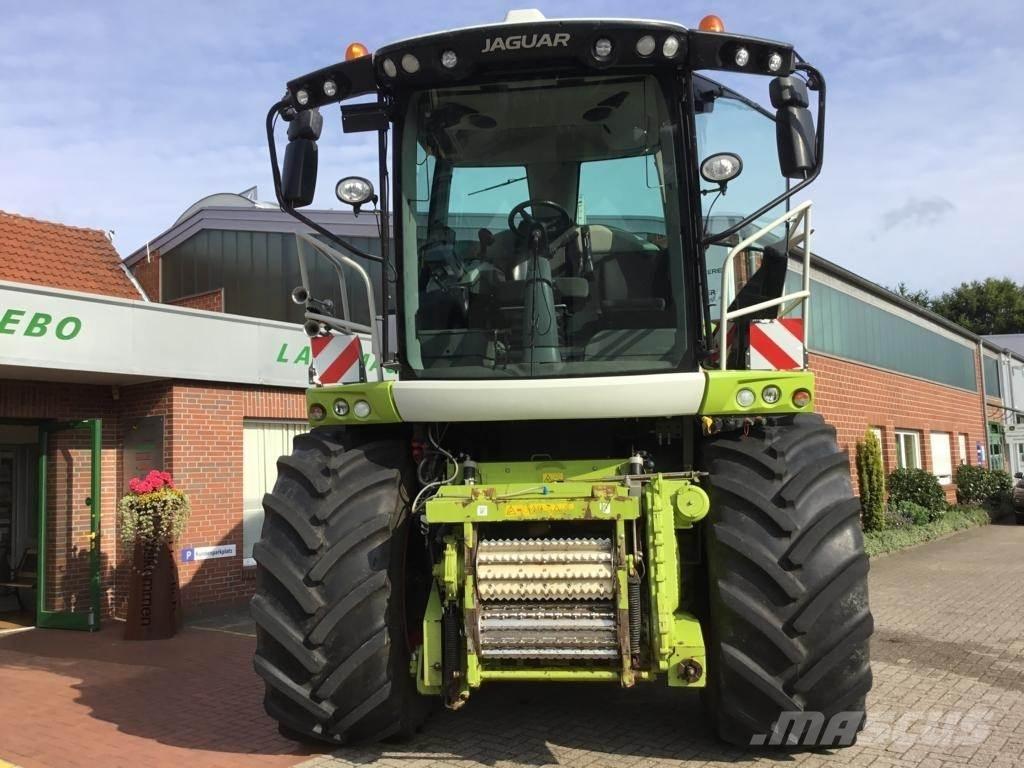 CLAAS JAGUAR 960 Pašarų kombainai