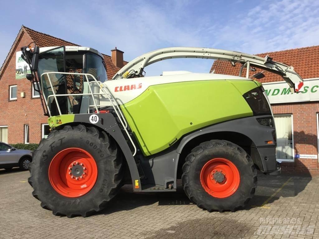 CLAAS JAGUAR 960 Pašarų kombainai