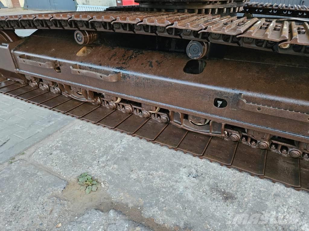 CAT 323 Vikšriniai ekskavatoriai