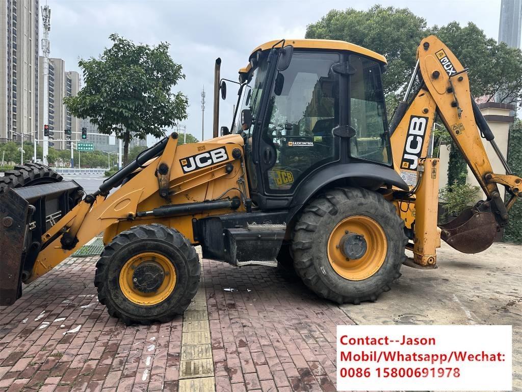 JCB 3 CX 4 T Ekskavatoriniai krautuvai