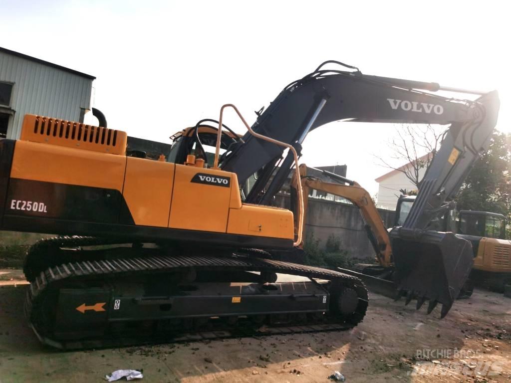 Volvo EC 250 D L Vikšriniai ekskavatoriai