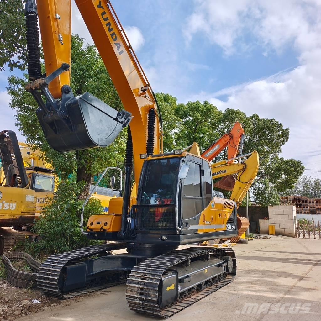 Hyundai 220 LC-9S Vikšriniai ekskavatoriai