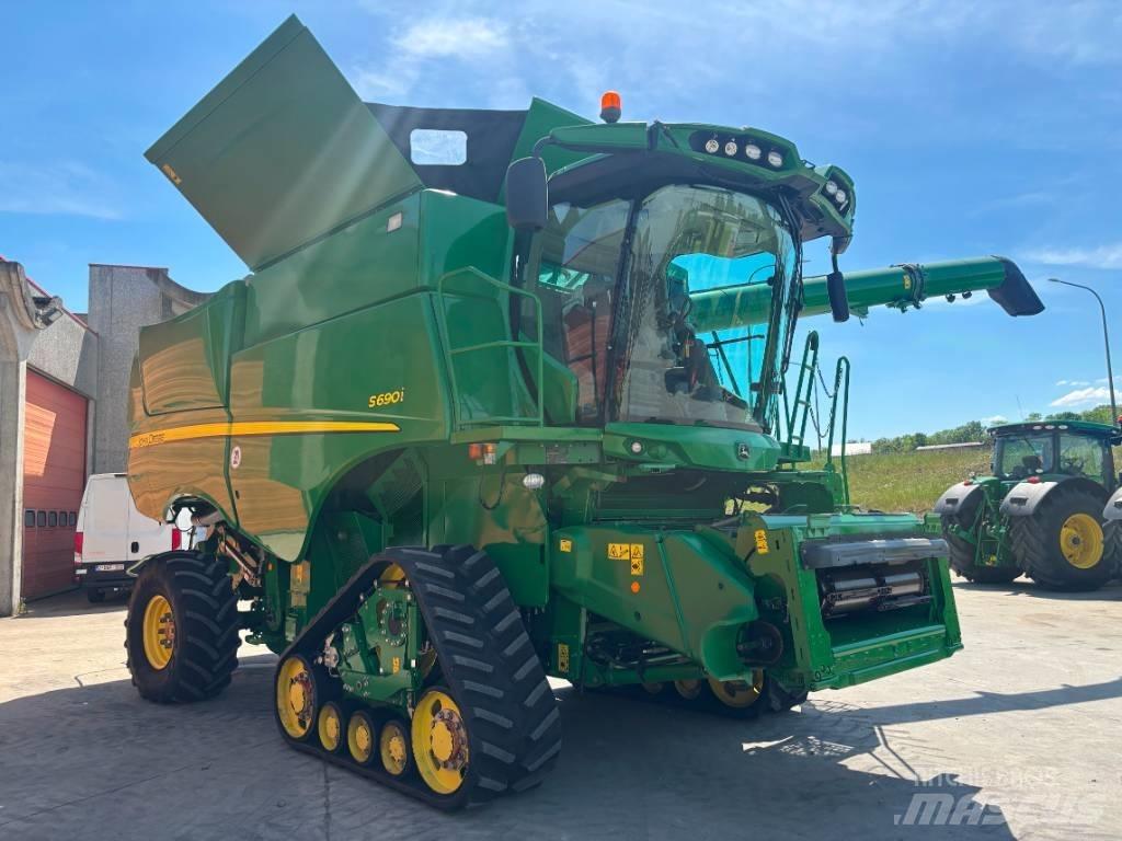 John Deere S 690 i Derliaus nuėmimo kombainai