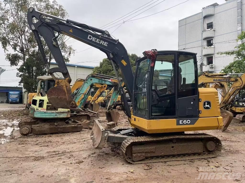 John Deere E60 Mini ekskavatoriai < 7 t