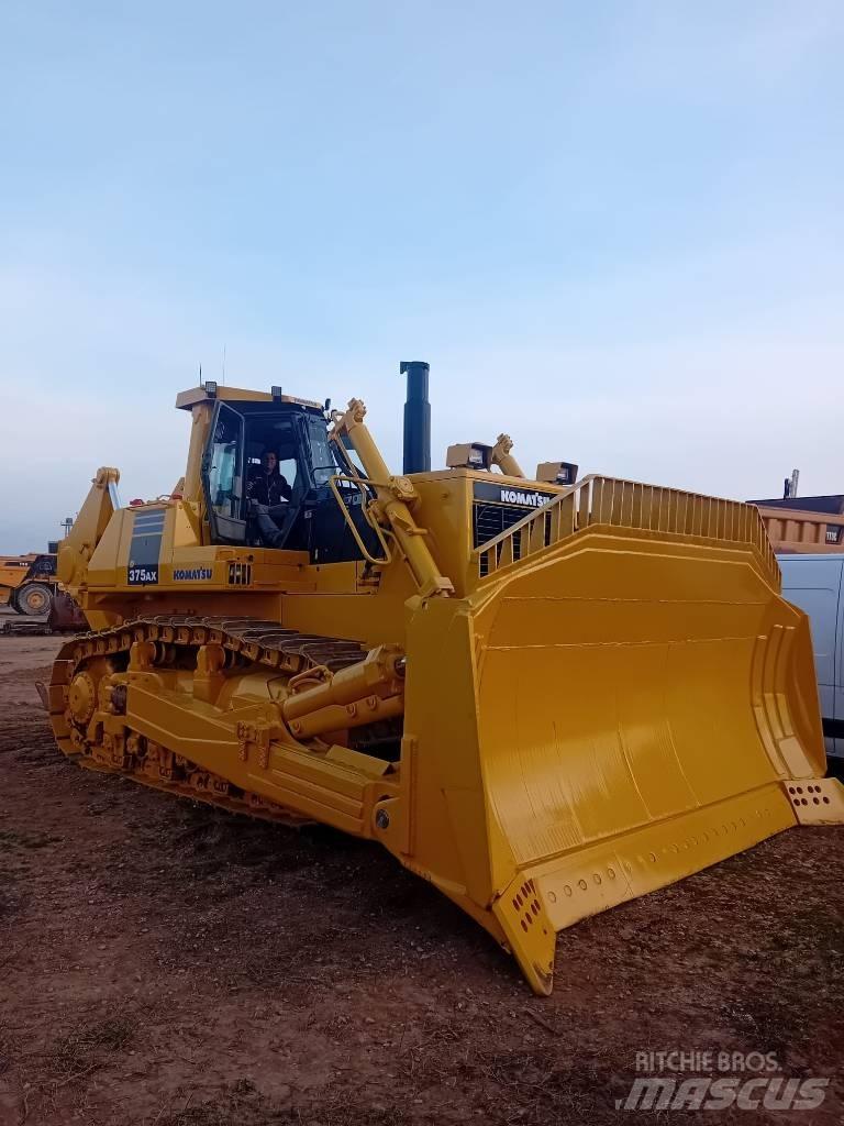Komatsu D375AX Vikšriniai buldozeriai