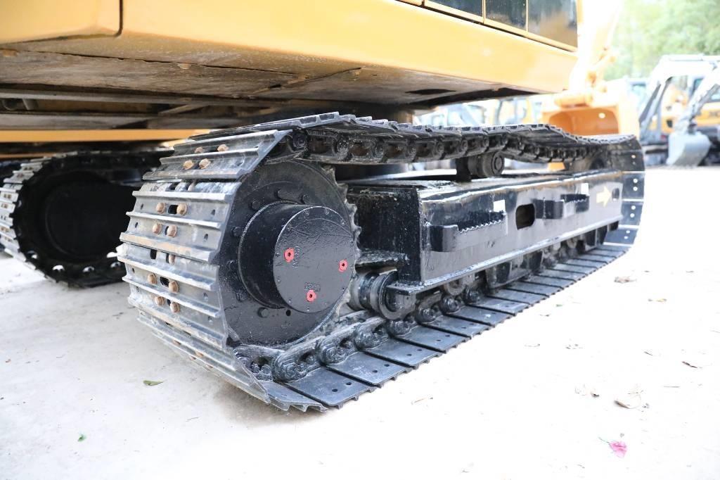 CAT E 70 B Mini ekskavatoriai < 7 t