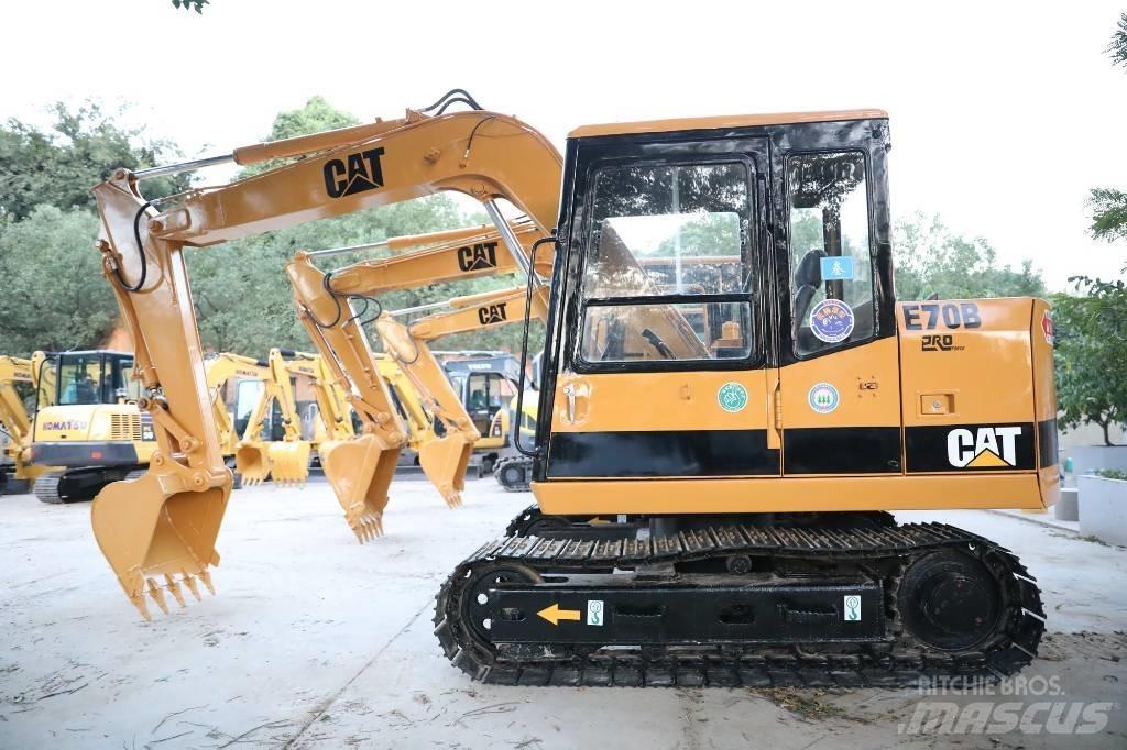 CAT E 70 B Mini ekskavatoriai < 7 t