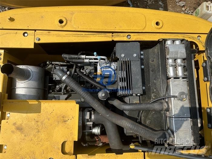 Komatsu PC 130 Vikšriniai ekskavatoriai