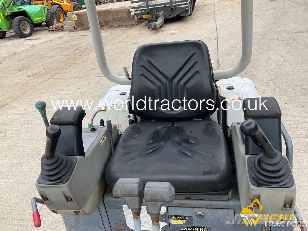 Takeuchi TB 016 Mini ekskavatoriai < 7 t